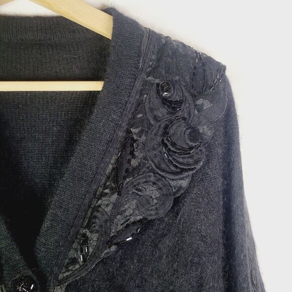 Vintage Elegant Black Women's Cardigan Sweater - Picture 4 of 12